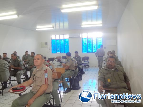 Oficiais participam de especialização em Polícia Judiciária e Direito Administrativo