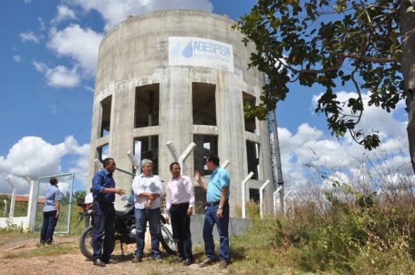 Novas obras aumentam em 30% a capacidade de estoque e abastecimento de &aacute;gua em Floriano(Imagem:SECOM)