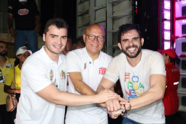 Marcus Kalume e Franzé fazem arrastão em Floriano(Imagem:Ascom)