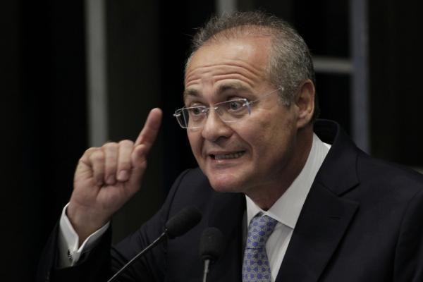 Renan Calheiros diz que rompimento do PMDB foi "precipitado"