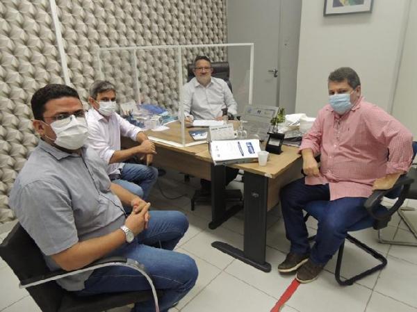 Presidente da Agespisa e vereadores de Floriano discutem projeto do novo sistema de captação de água