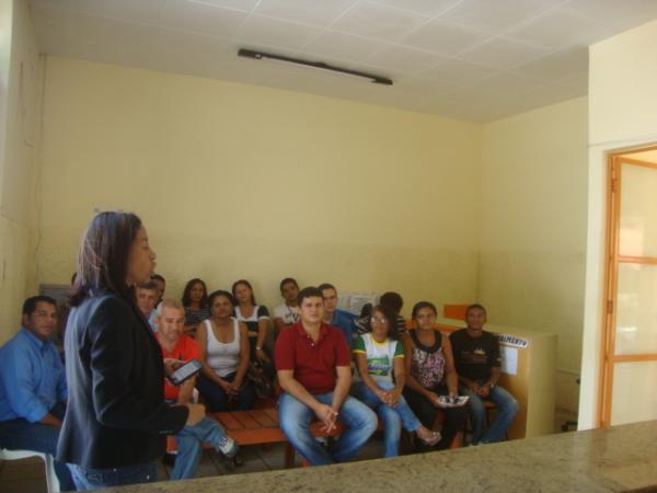 Reuniao no setor de Tributa&ccedil;ao do municipio(Imagem:reda&ccedil;ao)