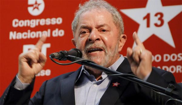 "Não conseguirão nos derrotar", diz Lula em carta lida em convenção do PT em SP
