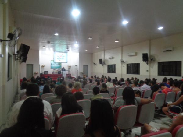 Escola Pequeno Pr&iacute;ncipe celebra anivers&aacute;rio com culto em a&ccedil;&atilde;o de gra&ccedil;as.(Imagem:FlorianoNews)