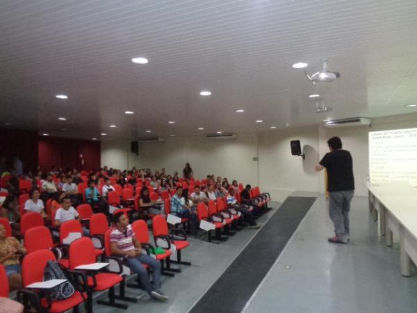 Realizado I Encontro de Políticas Públicas de Juventude em Floriano