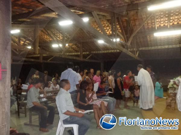 Festejo de Nossa Senhora dos Rem&eacute;dios &eacute; encerrado no bairro Melad&atilde;o.(Imagem:FlorianoNews)