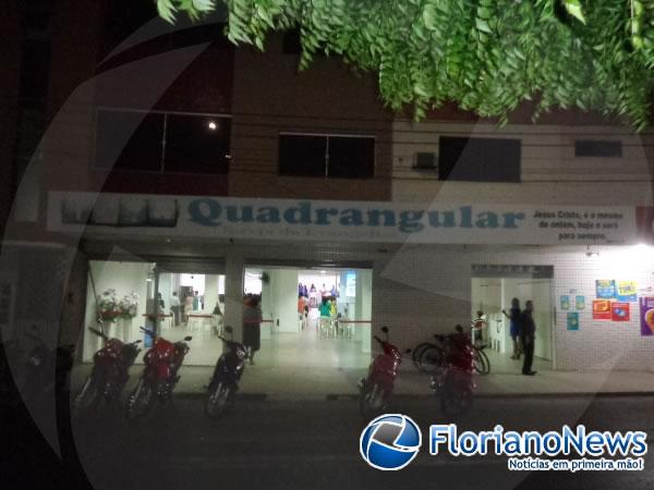 Igrejas de Floriano e Bar&atilde;o realizaram missas e cultos para saudar o Ano Novo. (Imagem:FlorianoNews)