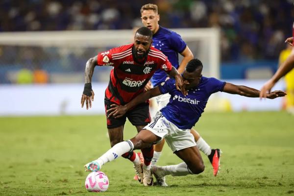 Dedo de Tite faz Flamengo matar o jogo em cinco minutos e cozinhar Cruzeiro até o fim