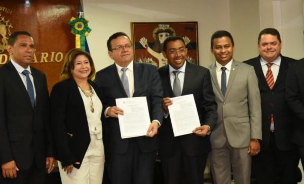 Assinada a Ordem de Serviço para a construção dos novos Fórum e Juizado Especial de Floriano