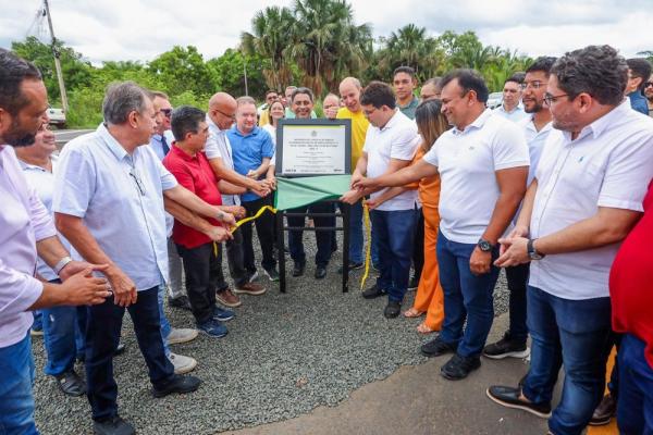 Governador inaugura restauração da PI-112 e reforma de escola em União
