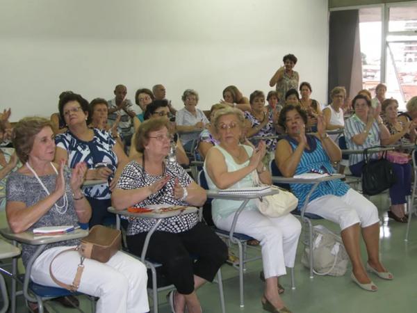 Universidade Aberta à Terceira Idade abre inscrições para novos alunos