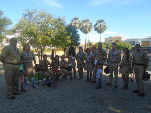 Escoteiros Dr. Sebasti&atilde;o Martins comemoram 30 anos de atividade em Floriano.(Imagem:FlorianoNews)