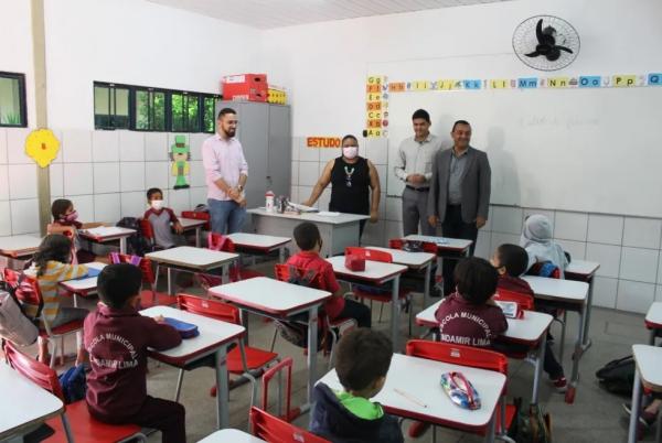 Câmara de Teresina aprova concurso público na educação; 1100 vagas para professores e técnicos