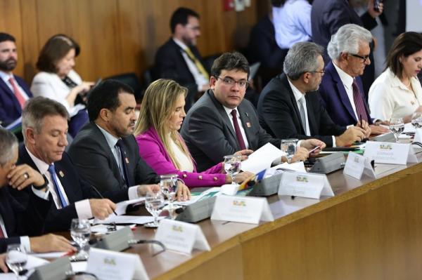 Rafael destaca resultados positivos do Piauí ao participar de reunião com Lula e governadores
