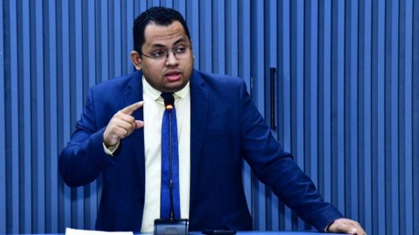 Dessim Almeida questiona obras não entregues pelo Governo do Piauí