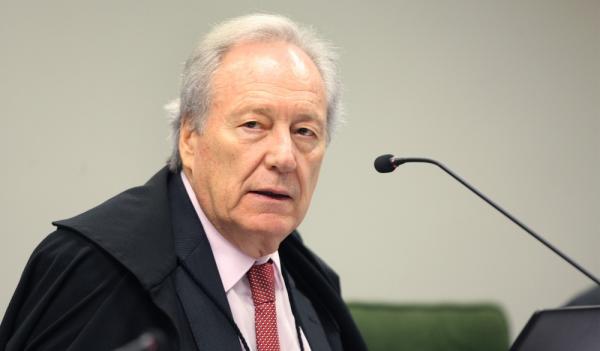Lewandowski mantém autorização para a Anvisa liberar uso emergencial de vacinas em até 72 horas