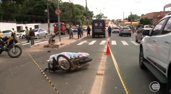 Mulher morre durante colis&atilde;o na Av. Presidente Kennedy.(Imagem:Reprodu&ccedil;&atilde;o/TV Clube)