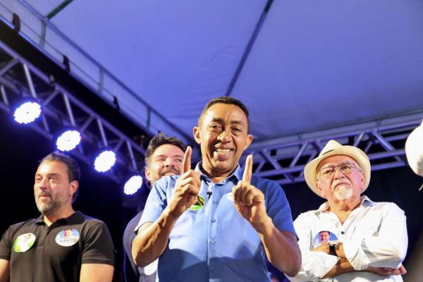 Joel Rodrigues fala de propostas e se compromete com
