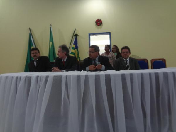 Prefeito, vice e vereadores eleitos s&atilde;o diplomados em Floriano.(Imagem:FlorianoNews)