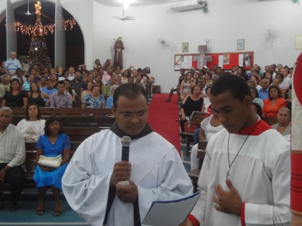 Frei Eduardo Ferreira &eacute; ordenado sacerdote em Floriano.(Imagem:FlorianoNews)