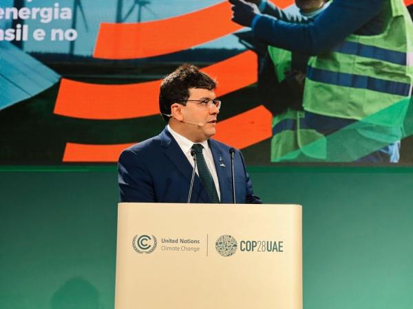 Governador apresenta projeto de hidrogênio verde do Piauí na COP 28 em Dubai