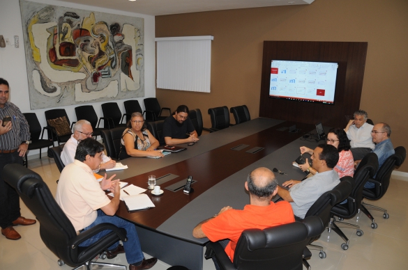 Governador discute metas para aumentar IDH piauiense
