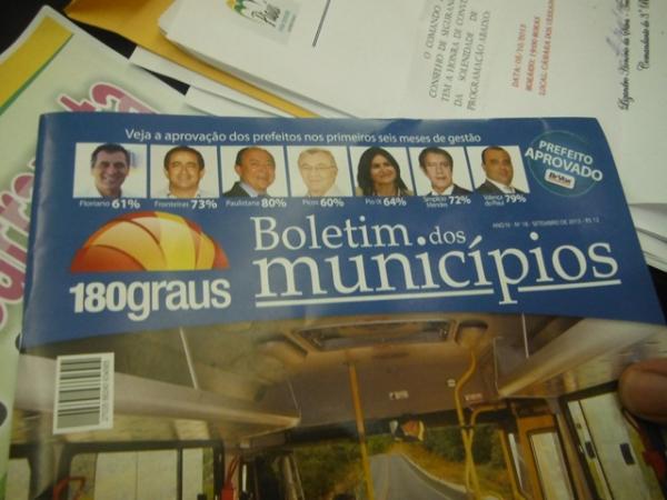 Revista Boletim dos Munic&iacute;pios destaca administra&ccedil;&atilde;o de Gilberto J&uacute;nior .(Imagem:FlorianoNews)