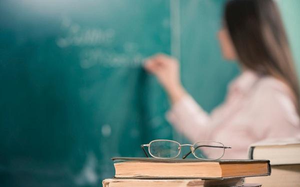 Abono Fundeb será de até R$ 9 mil para professor; veja quem irá receber no Piauí