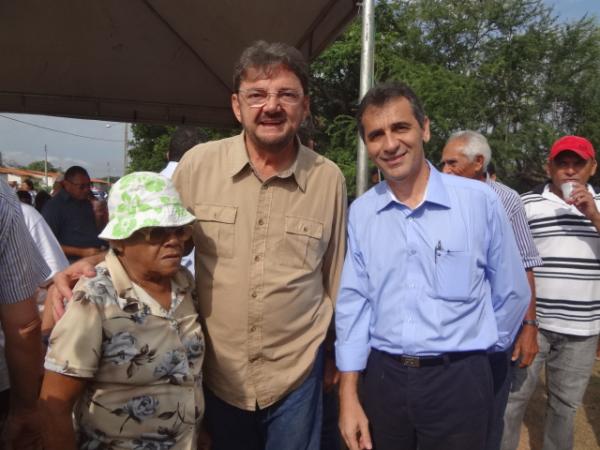Governador doar&aacute; terras do bairro Cajueiro II.(Imagem:FlorianoNews)