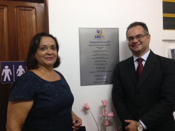 C&acirc;ndida G&oacute;es, presidente da Associa&ccedil;&atilde;o Comercial do Sul do Piau&iacute;, e Elias Caddah (Imagem:Assessoria)