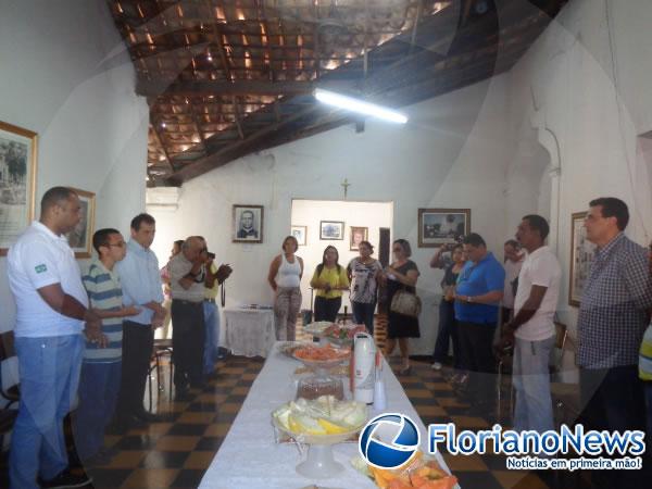Espa&ccedil;o Cultural Christino Castro comemora Dia da Imprensa com caf&eacute; da manh&atilde;.(Imagem:FlorianoNews)