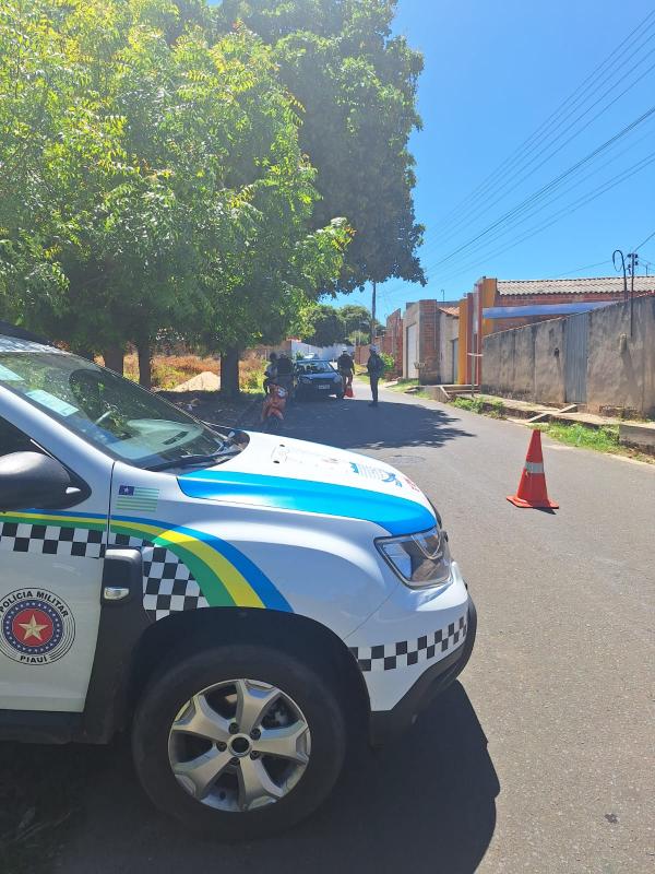 3º BPM realiza Operação Presença no bairro Princesinha em Floriano