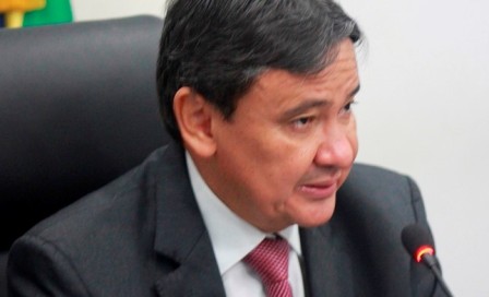 Wellington Dias quer chapa com uma vaga para cada partido