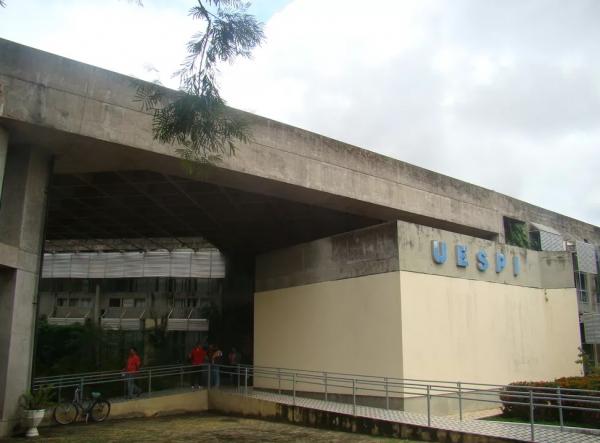 Governador Rafael Fonteles anuncia concurso para Uespi com 160 vagas