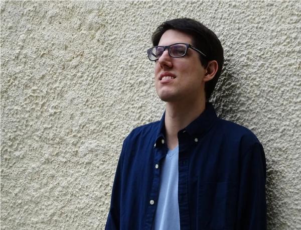 João Senise anuncia álbum "After the love has gone" com single "Part time lover"