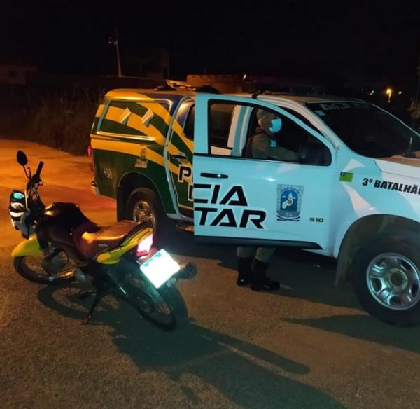 Polícia Militar recupera moto roubada de mototaxista em Floriano