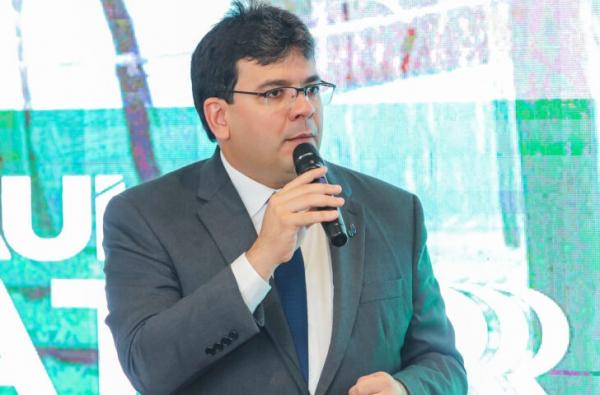 Rafael Fonteles sanciona redução no contracheque de servidores e secretários