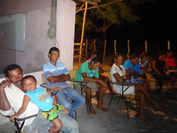 Teatro Itinerante atraiu p&uacute;blico na localidade U&iacute;ca. (Imagem:FlorianoNews)