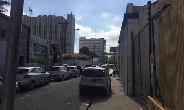 Estudante baleado no Centro pode ter sido vítima de crime por encomenda
