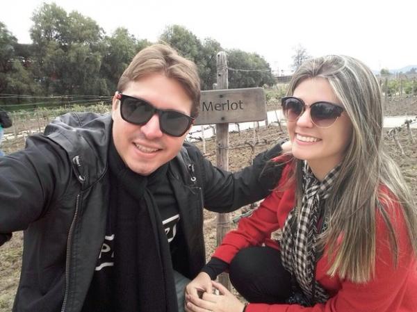 Casal est&aacute; passando a lua de mel no Chile.(Imagem:Foto: Arquivo Pessoal)