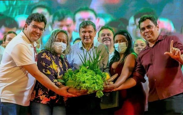 Rafael Fonteles e Wellington Dias lançam pré-candidaturas em Floriano