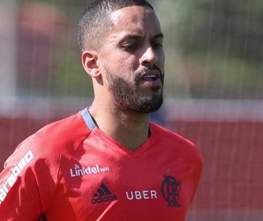 Fla encaminha empréstimo de volante Rômulo para o Grêmio