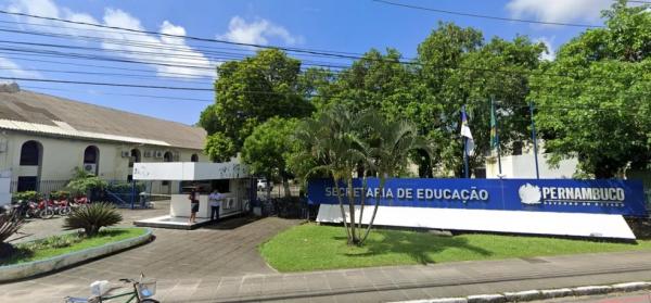 UPE e duas secretarias estaduais abrem mais de 2 mil vagas de emprego com salários de até R$ 5,2 mil