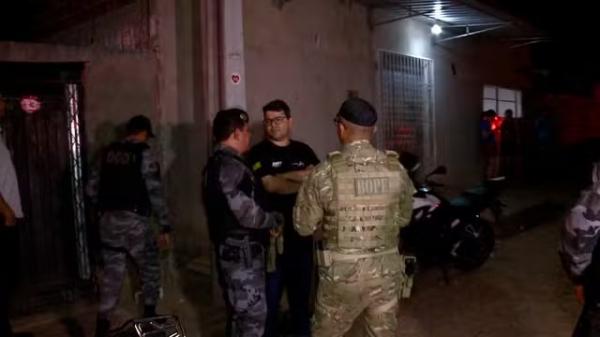 Jovem gr&aacute;vida, adolescente e homem s&atilde;o mortos na Zona Norte de Teresina; outras 5 pessoas foram baleadas.(Imagem:TV Clube)