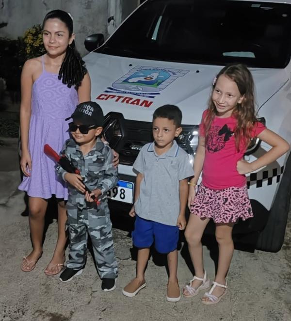 Policiais do 3º BPM celebram aniversário de pequeno admirador da PMPI(Imagem:Reprodução/Instagram)
