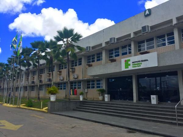 Concurso IFPE está com inscrições abertas para 32 vagas de professor