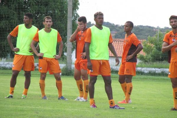 River-PI tem duas mudan&ccedil;as certas para o duelo com o Cear&aacute;.(Imagem:Emanuele Madeira/GloboEsporte.com)