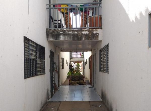 Crian&ccedil;a de 2 anos morre com tiro na cabe&ccedil;a enquanto brincava na porta de casa em Teresina.(Imagem:Francisco Lima/TV Clube)