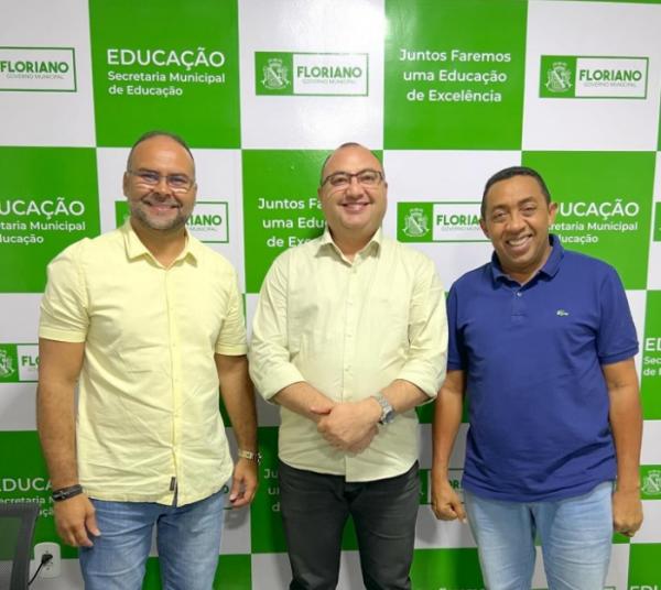 Vereador Joab Curvina discute cronograma de reformas nas escolas municipais com o Sec. de Educação