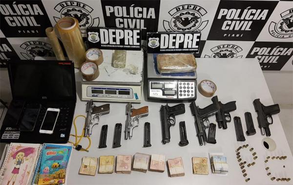 Mototaxista é suspeito de esconder pistolas da PM para facção criminosa